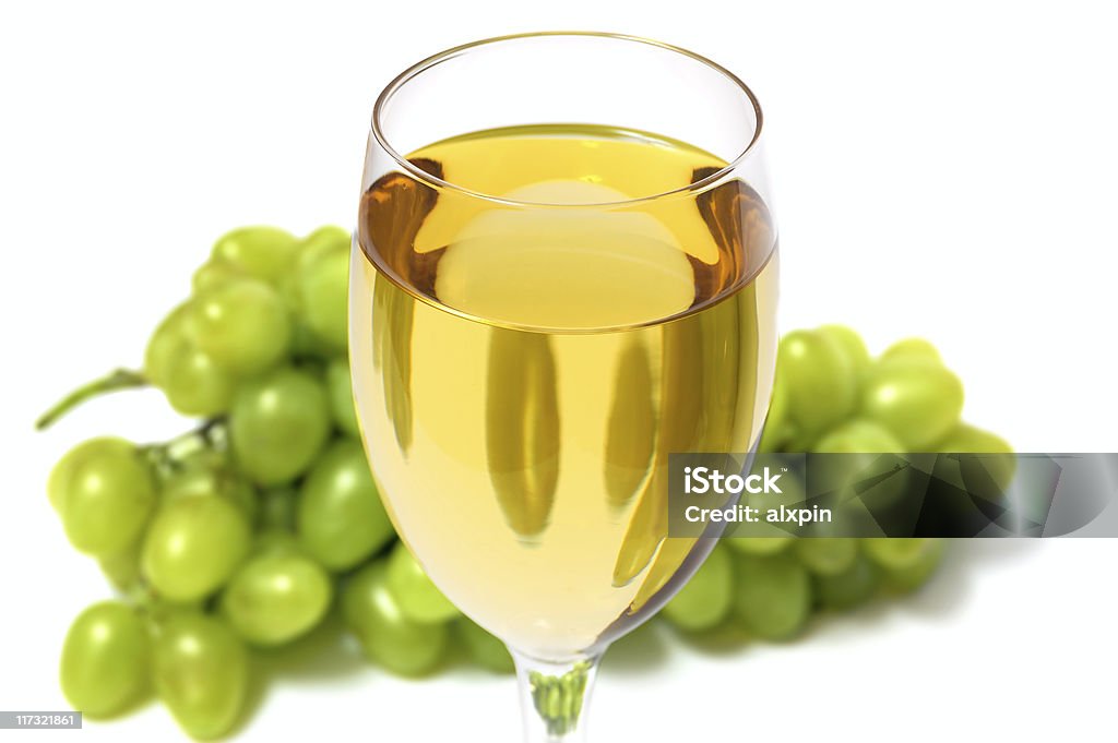 Стекло с вино и виноград cluster - Стоковые фото Алкогол�ь - напиток роялти-фри