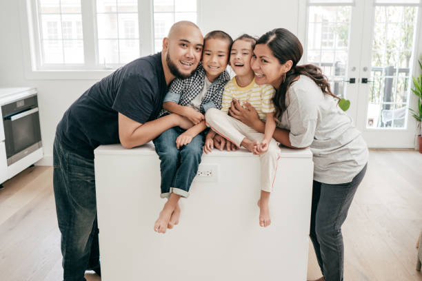 istock Lazy family Sunday 1173222624