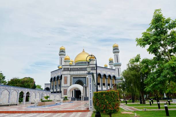 istock Jame' Asr Hassanil Bolkiah Mosque 1173244697