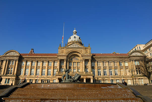 ратуша, бирмингем - birmingham west midlands town hall uk стоковые фото и изображения