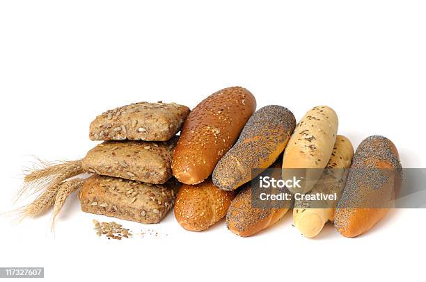 Chleb - zdjęcia stockowe i więcej obrazów Bagietka - Pieczywo - Bagietka - Pieczywo, Bez ludzi, Białe tło