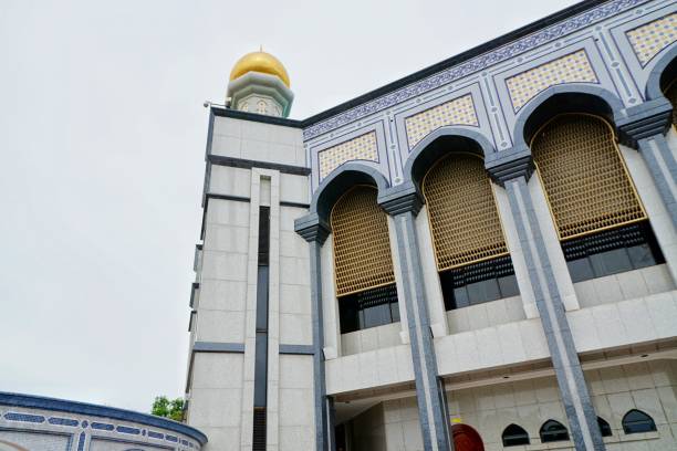 istock Jame' Asr Hassanil Bolkiah Mosque 1173340017