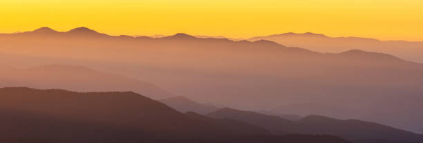 스모키 마운틴 선라이즈 - great smoky mountains great smoky mountains national park panoramic sunrise 뉴스 사진 이미지