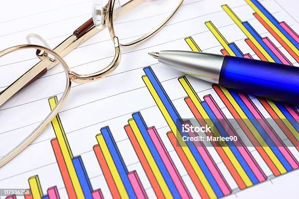 Colorido De Diagrama De Negocios Foto de stock y más banco de imágenes de Actuación - Representación - Actuación - Representación, Analizar, Asesor financiero