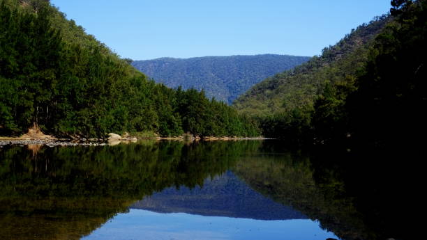 Shoalhaven River, NSW Australia Hiking in Shoalhaven River shoalhaven stock pictures, royalty-free photos & images