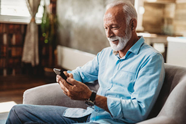 istock Senior man and his smartphone 1173450429