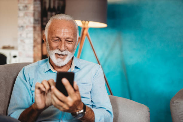 istock Senior man and his smartphone 1173451302