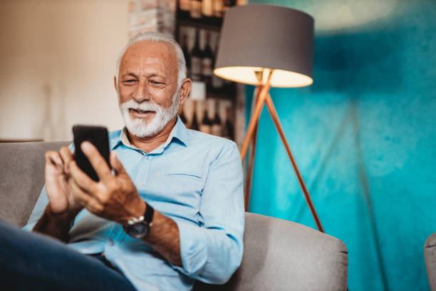 istock Senior man and his smartphone 1173451582