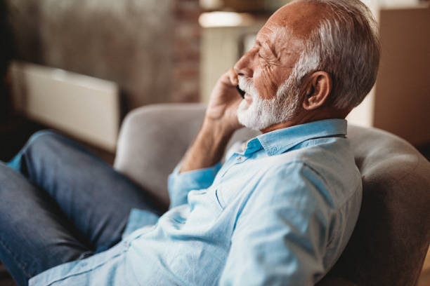 istock Senior man and his smartphone 1173451690