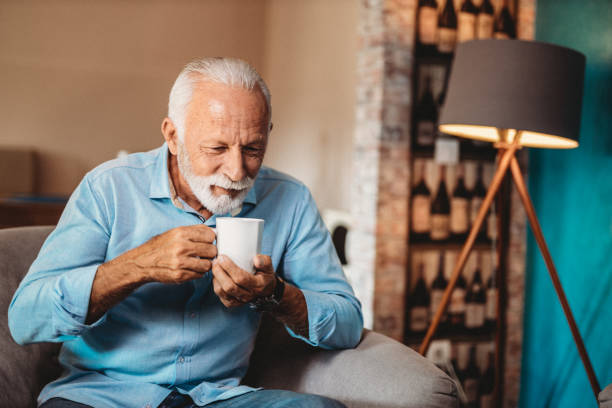 istock Senior man and his smartphone 1173451866