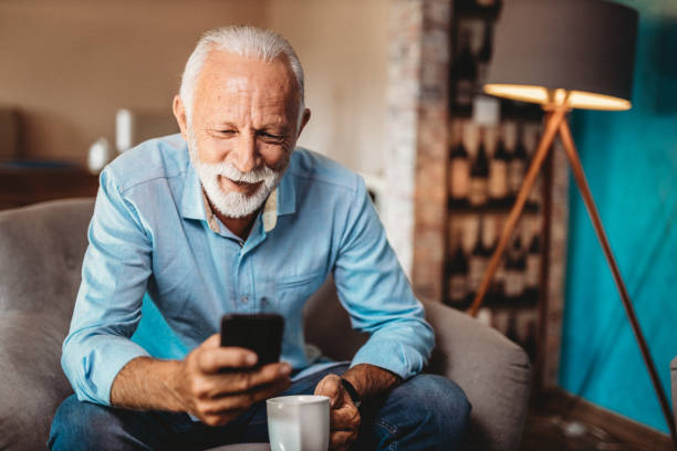 istock Senior man and his smartphone 1173452535