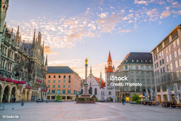 Old Town Hall At Marienplatz Square In Munich Stock Photo - Download Image Now - Munich, Germany, City