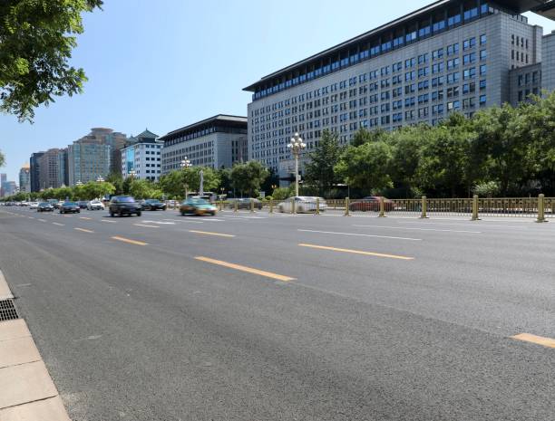 calle chang'an en beijing - changan avenue fotografías e imágenes de stock