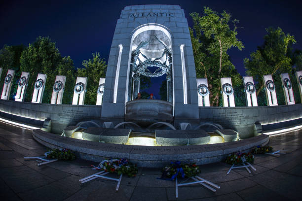 istock Lincoln Memorial Fountain 1173589554