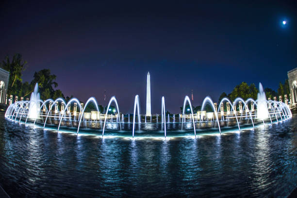 istock Lincoln Memorial Fountain 1173589628