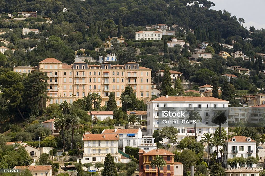 Die Stadt auf einem Hügel erbaut wurde und Grasse - Lizenzfrei Grasse Stock-Foto