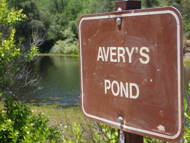 istock Avery's Pond Sign Folsom Lake State Recreation Area 1173627690