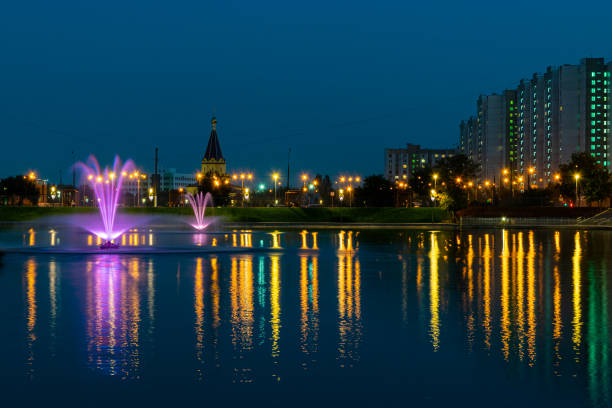 istock Brateevo pond in the evening 1173637894