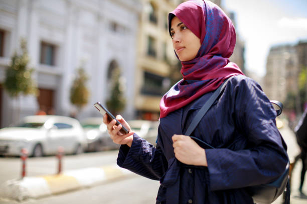 istock Muslim tourist exploring city 1173641395