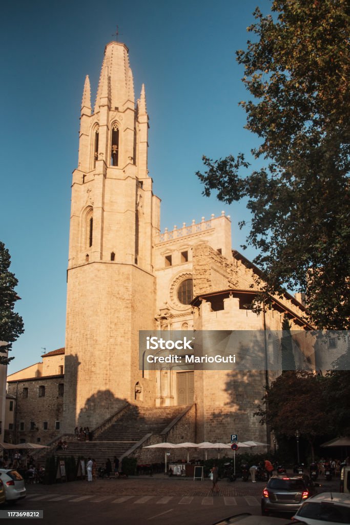 Basilique Saint-Félix à Gérona - Photo de Activité de plein air libre de droits