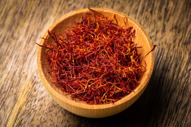 istock Small bowl of Spanish mancha quality saffron 1173710094