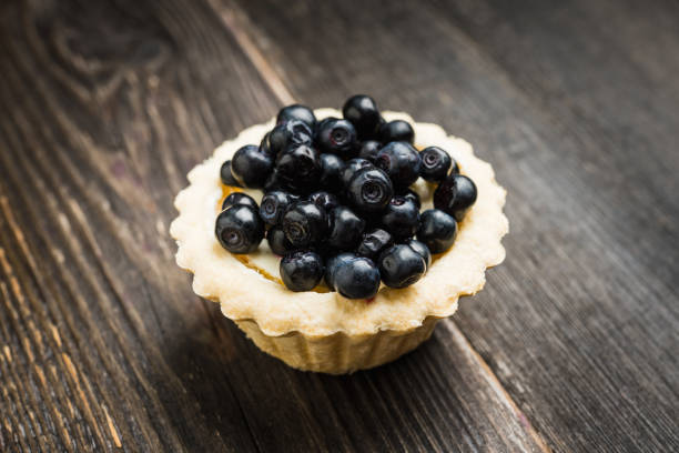 cakes with cream and blueberriescakes with cream and blueberries