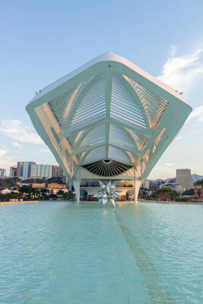 museo di domani a rio de janeiro, brasile - urban scene brazil architecture next to foto e immagini stock