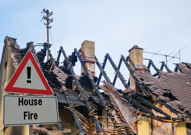 istock Symbolic Sign After House Fire 1173797111