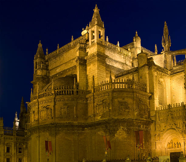 istock Seville Cathedral at Night 117382177