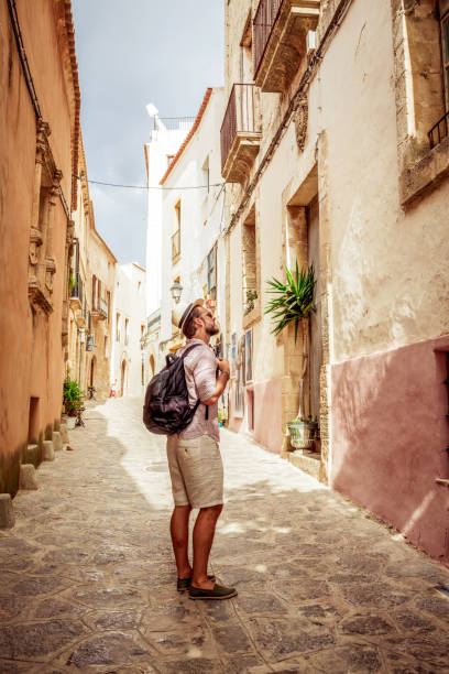 istock traveler exploring the city 1173838344