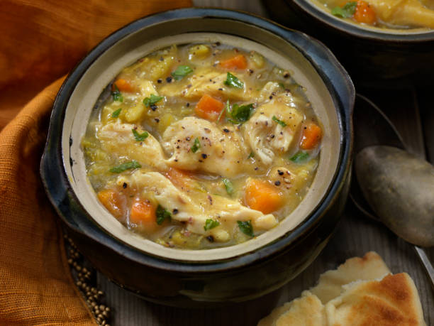 istock Mulligatawny Soup with Naan 1173954404