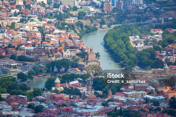 Ikhtisar Udara Tbilisi Ibukota Georgia Foto Stok - Unduh Gambar Sekarang - Agama - Subjek, Arsitektur, Berlibur - Perjalanan
