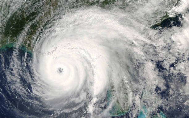 categorie 5 super typhoon uit outer space view. het oog van de orkaan. - tyfoon stockfoto's en -beelden