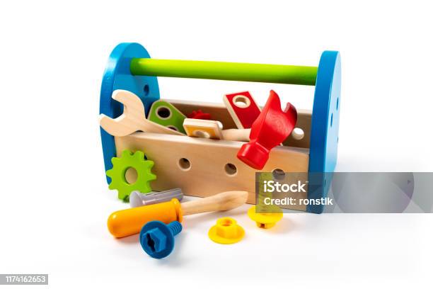 Holzspielzeug Werkzeugkasten Isoliert Auf Weißem Hintergrund Stockfoto und mehr Bilder von Spielzeug