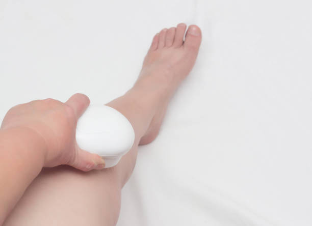 istock Knee arthritis treatment with magnetic therapy, physiotherapy, knee inflammation, alternative medicine, copy space, arthrosis 1174209542