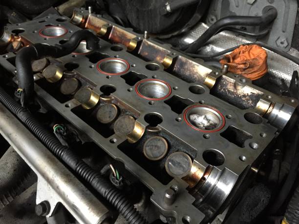 istock Car engine taken apart for cleaning 1174271549