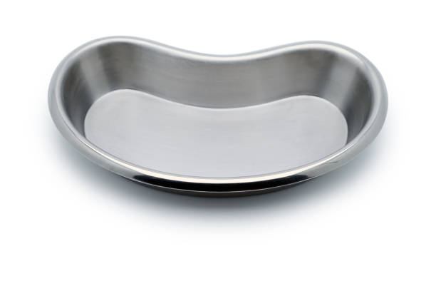 istock Blank emesis or plus basin stainless steel isolated on white background 1174345604
