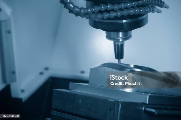 Cutting Machine Process Injection The Hi Precision Injection Mold Cutting Process On 5axis Cnc Milling ...