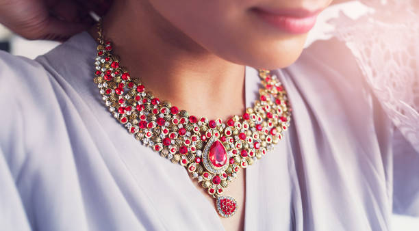 istock Jewelry that's as exquisite as the bride 1174369103