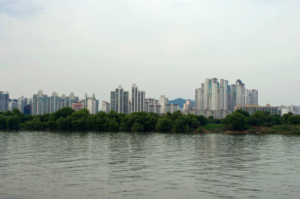 istock Hang river in Seoul in the evening 1174404113