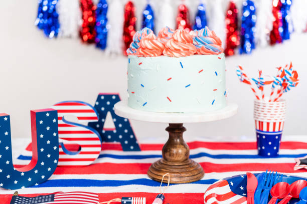 istock Red, white, and blue round vanilla cake 1174415149