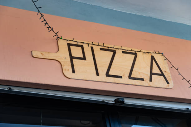 istock Italian pizzeria restaurant signage 1174444302