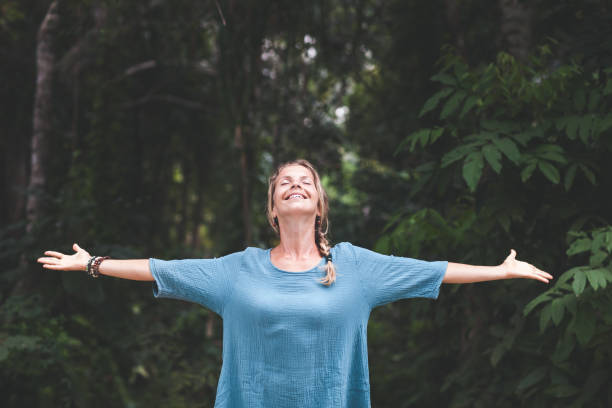 connection with nature - people joy relaxation concentration imagens e fotografias de stock