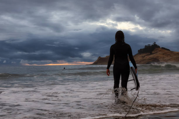 istock Surfing in Oregon Coast 1174491781
