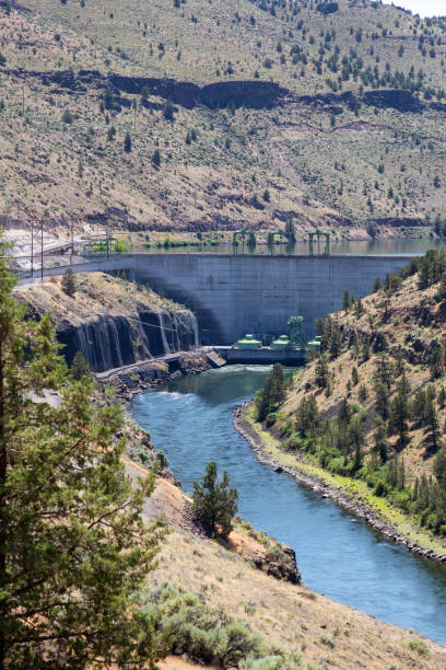istock Dam in Madras, Oregon 1174495024
