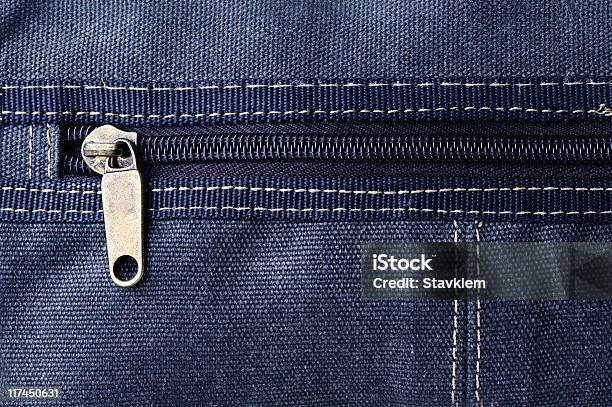 Foto de Detalhada Jeans Fundo De Tecido e mais fotos de stock de Abstrato - Abstrato, Algodão - Material Têxtil, Antigo