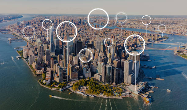 технологический цифровой круг с видом с воздуха на манхэттен - manhattan aerial view new york city city стоковые фото и изображения
