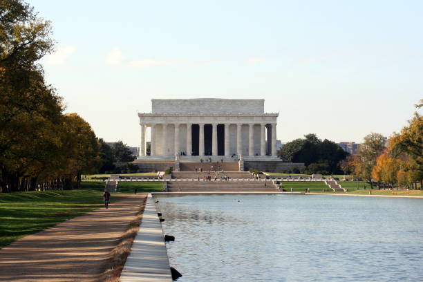 istock Lincoln Memorial Reflecting Pool in the fall 1174658517