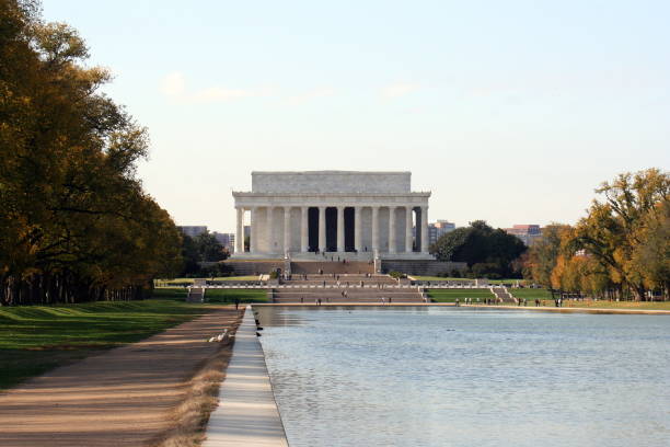 istock Lincoln Memorial Reflecting Pool in the fall 1174658524