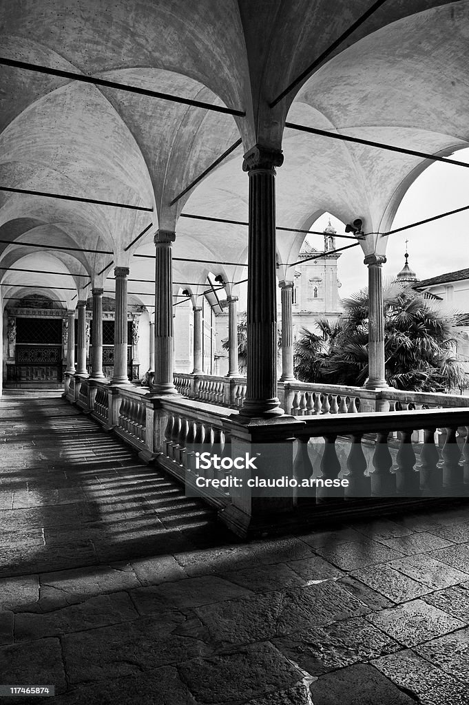 Colonnade - Foto de stock de Antigo royalty-free